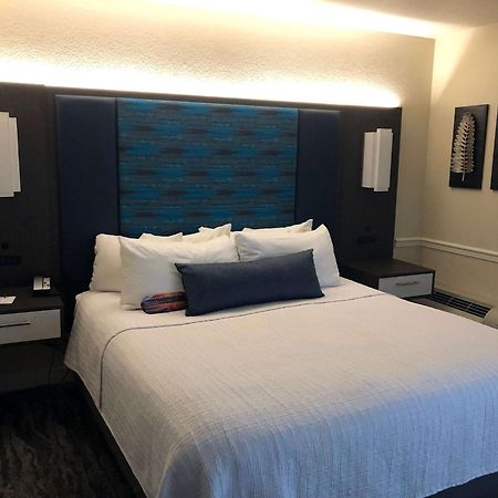 Best Western Plus Novato Oaks Inn Екстериор снимка
