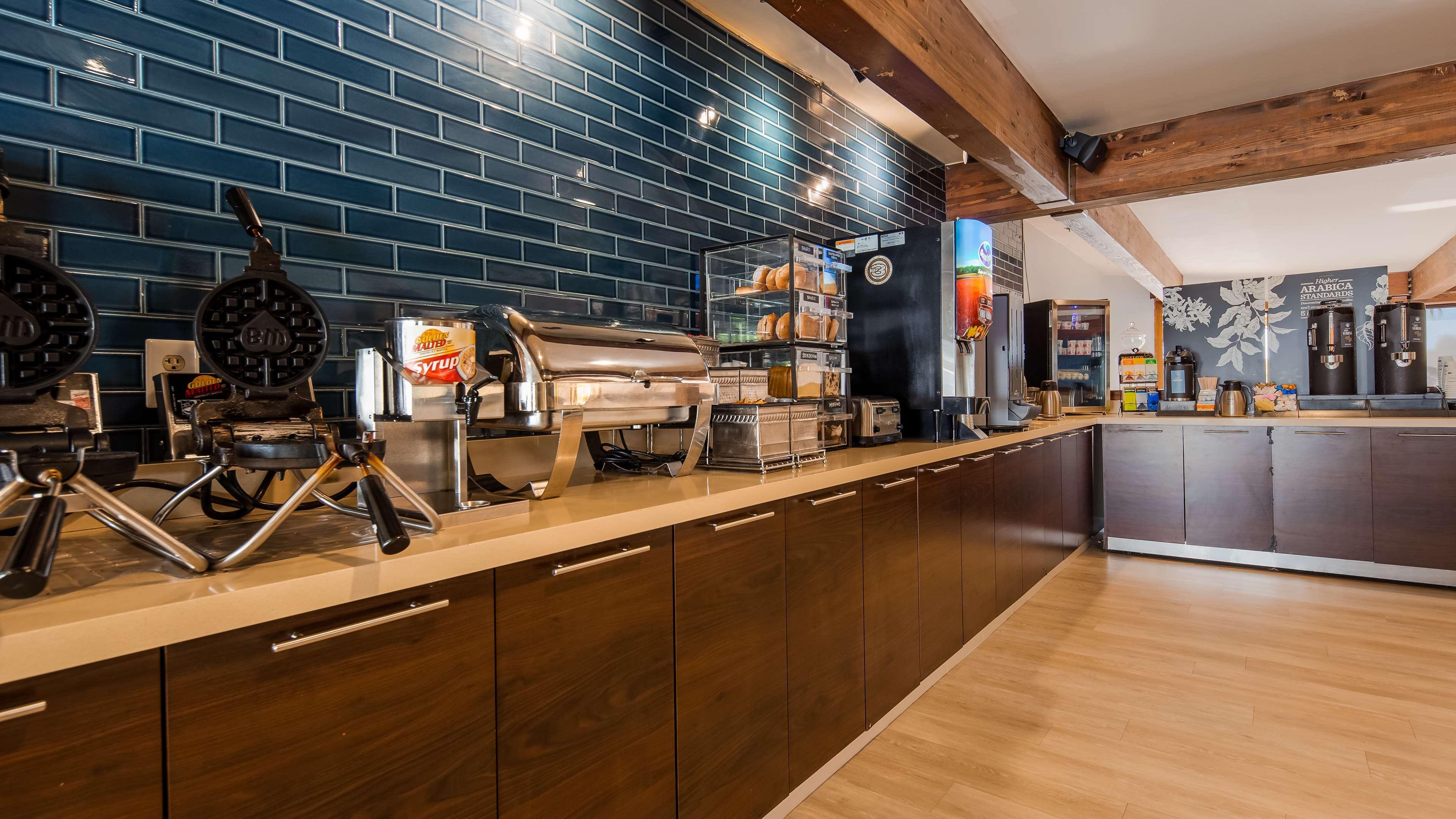 Best Western Plus Novato Oaks Inn Екстериор снимка