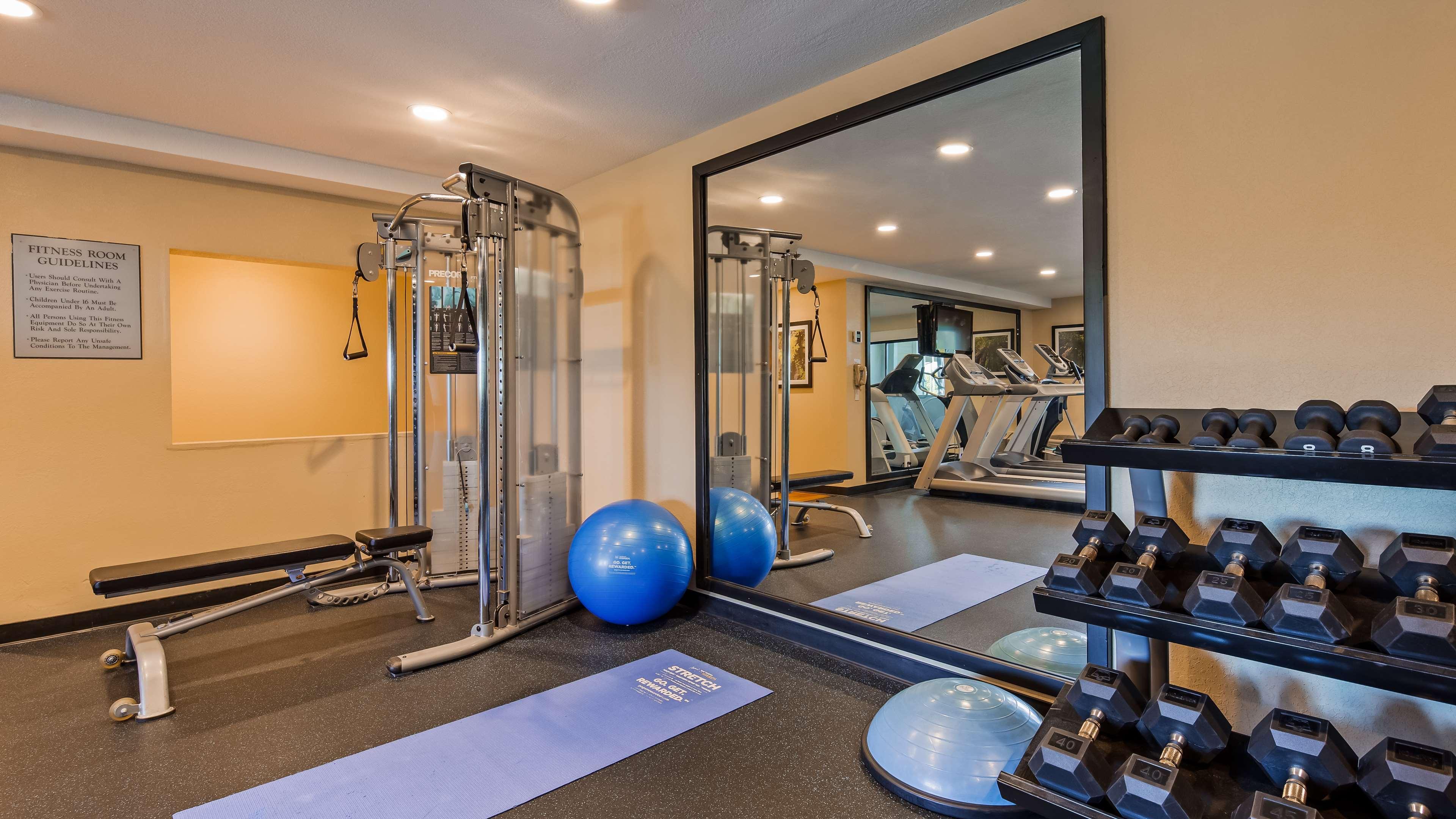 Best Western Plus Novato Oaks Inn Екстериор снимка