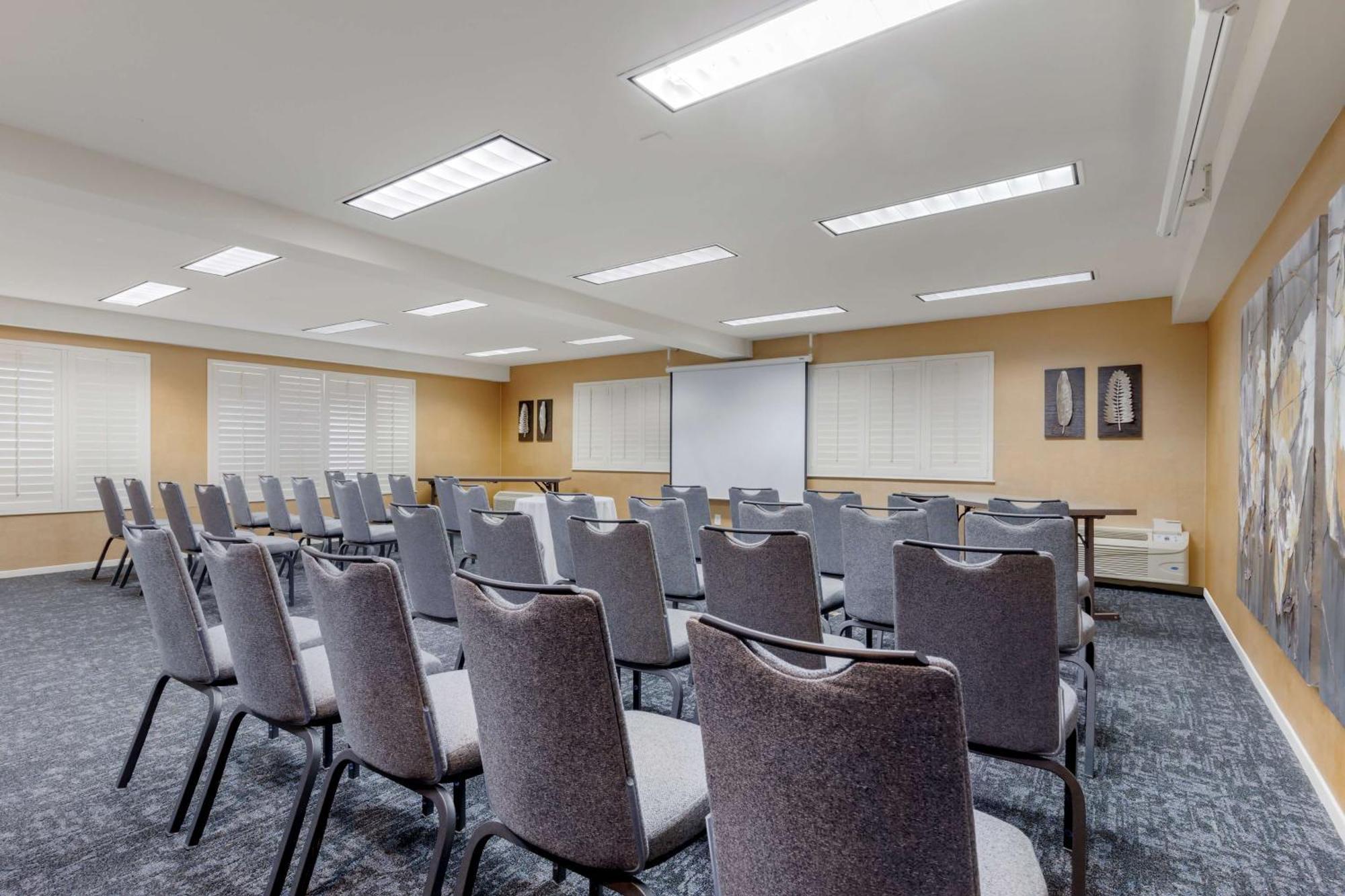 Best Western Plus Novato Oaks Inn Екстериор снимка