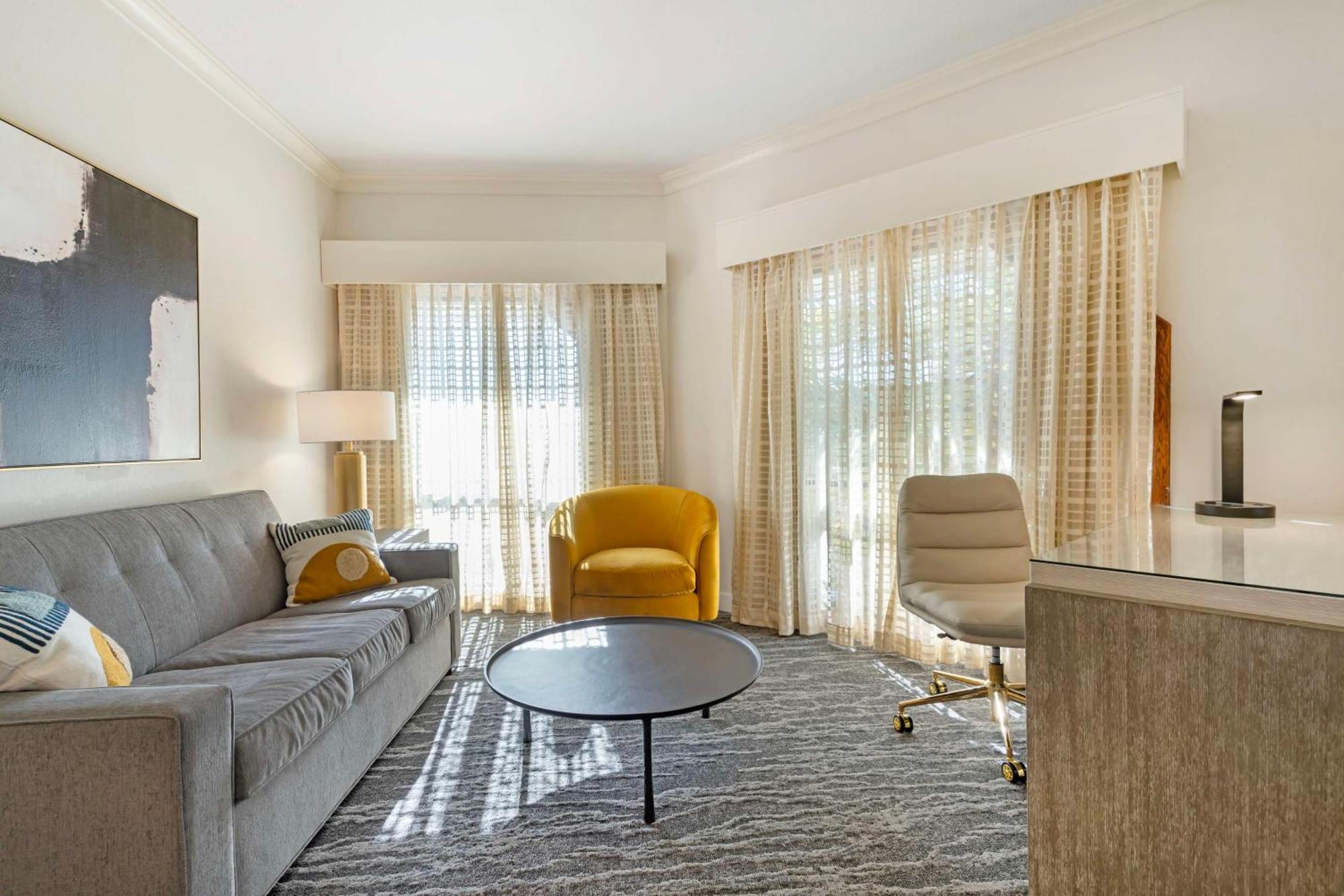 Best Western Plus Novato Oaks Inn Екстериор снимка