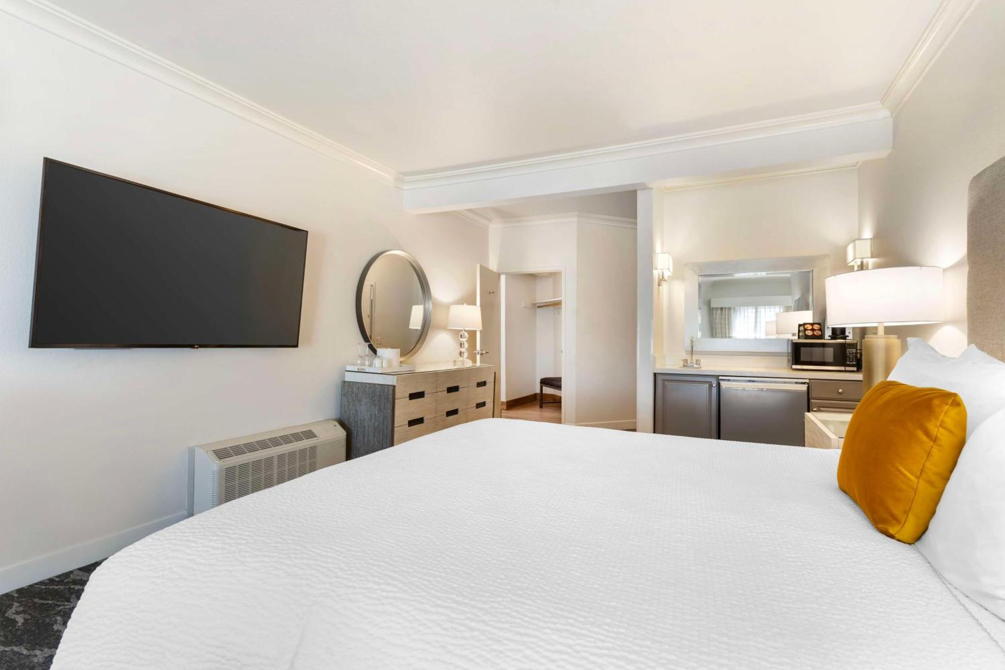 Best Western Plus Novato Oaks Inn Екстериор снимка